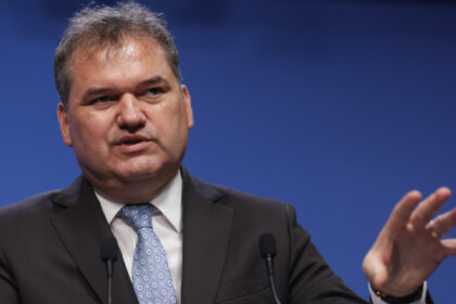 reforma administratiei locale un sfert dintre primarii nu trebuie sa concedieze niciun angajat spune ministrul cseke attila 69823bbe00b7e