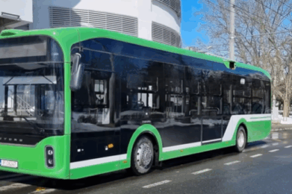 soferii stb instruiti pentru noile troleibuze yutong u12 primele teste deja in traficul din capitala 69a0227125040