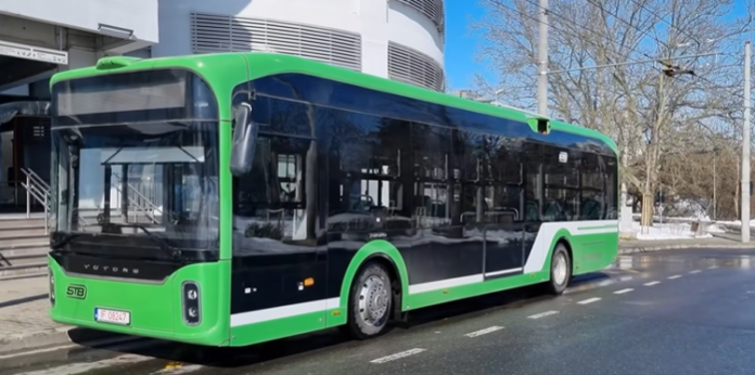 soferii stb instruiti pentru noile troleibuze yutong u12 primele teste deja in traficul din capitala 69a0227125040