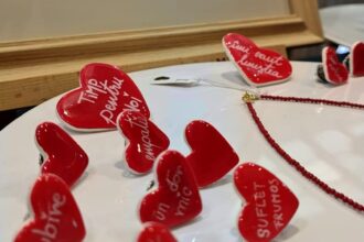 targul drag de martisor este in acest weekend bucurestenii pot cumpara martisoare bijuterii si cadouri handmade 6996035f47b04