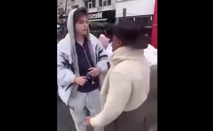 video influencer american retinut dupa ce a lovit un tanar in timpul unui live pe tiktok in bucuresti 6998233736232