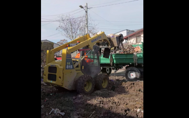 video un teren neglijat pus in ordine de primaria sectorului 2 am obtinut in instanta autorizarea de a patrunde pe proprietatea privata 6989e2074ee6a