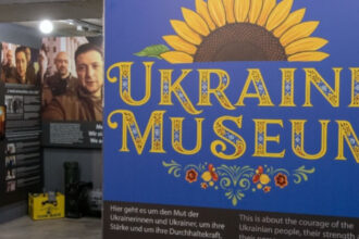 videofoto o expozitie despre razboiul din ucraina a fost deschisa intr un fost buncar nazist de la berlin 699e005017dd3