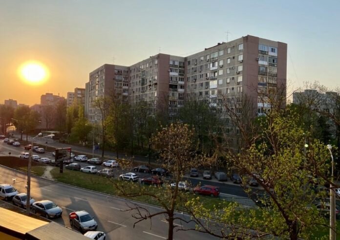 vreme calda ploi si intensificari ale vantului in bucuresti in urmatoarele zile 69907e3156fe3