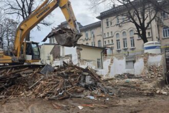 a fost demolata cea mai veche scoala din sectorul 6 69a3e81933fc3