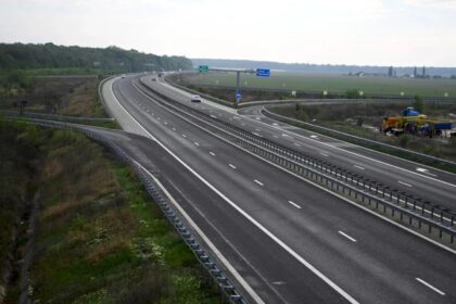 alte probleme pe autostrada bucuresti brasov si nu sunt unele mici blocajul care ne amana drumul direct spre munte pana la calendele grecesti 69c4e56f9202d
