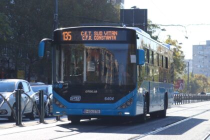 autobuzele 135 opresc in statii la trotuar pe un tronson de pe soseaua mihai bravu stb anunta lucrari de asfaltare pe sinele de tramvai 69bd27d57df7e
