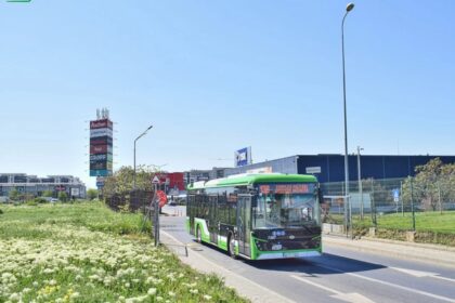 avarie in reteaua distrigaz in drumul taberei pe strada brasov trafic infernal liniile 138 si 221 blocate stb autobuzele intorc la capat de linie ghencea update 69bbc94d13b58