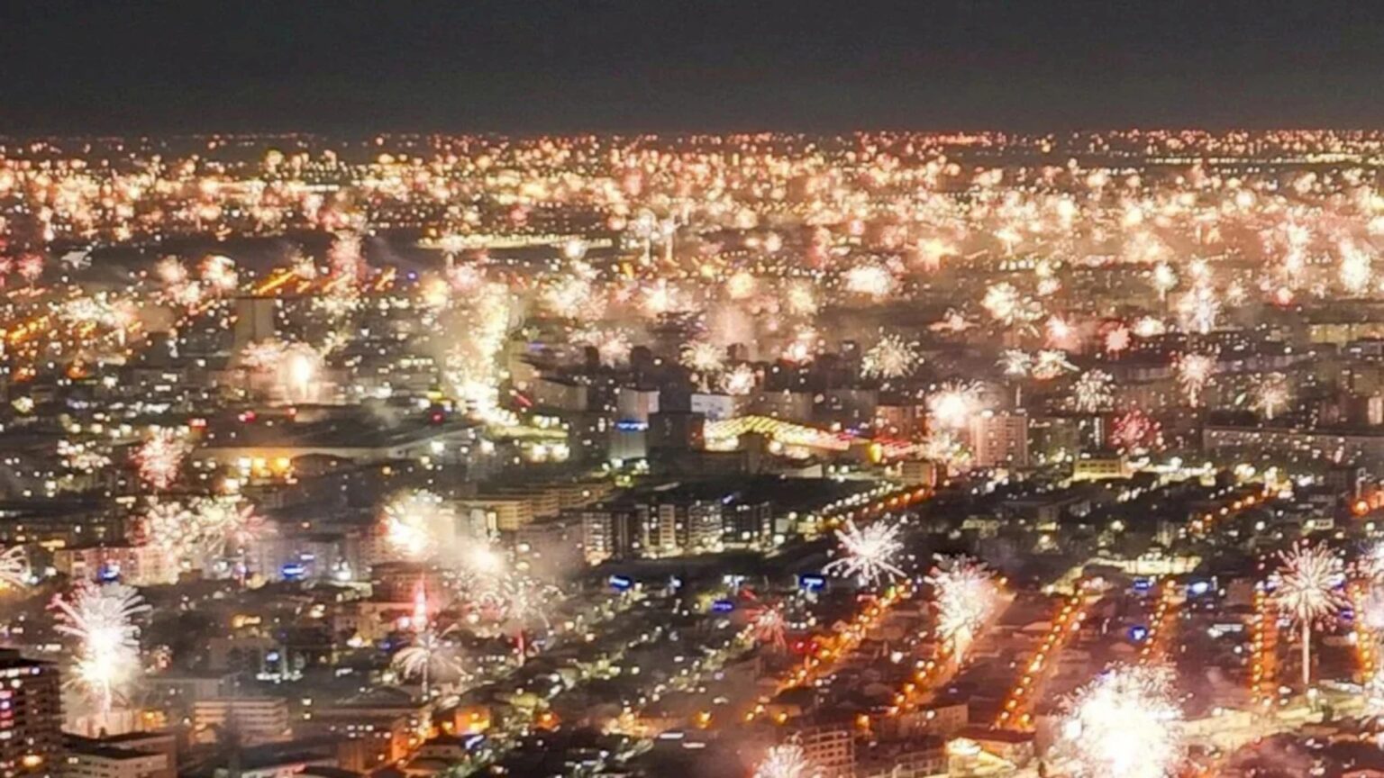 bucurestenii nu vor mai putea da cu artificii si alte materiale pirotehnice in oras fara autorizatia pmb cat costa acum taxa pentru utilizarea lor 69b96df00cd82