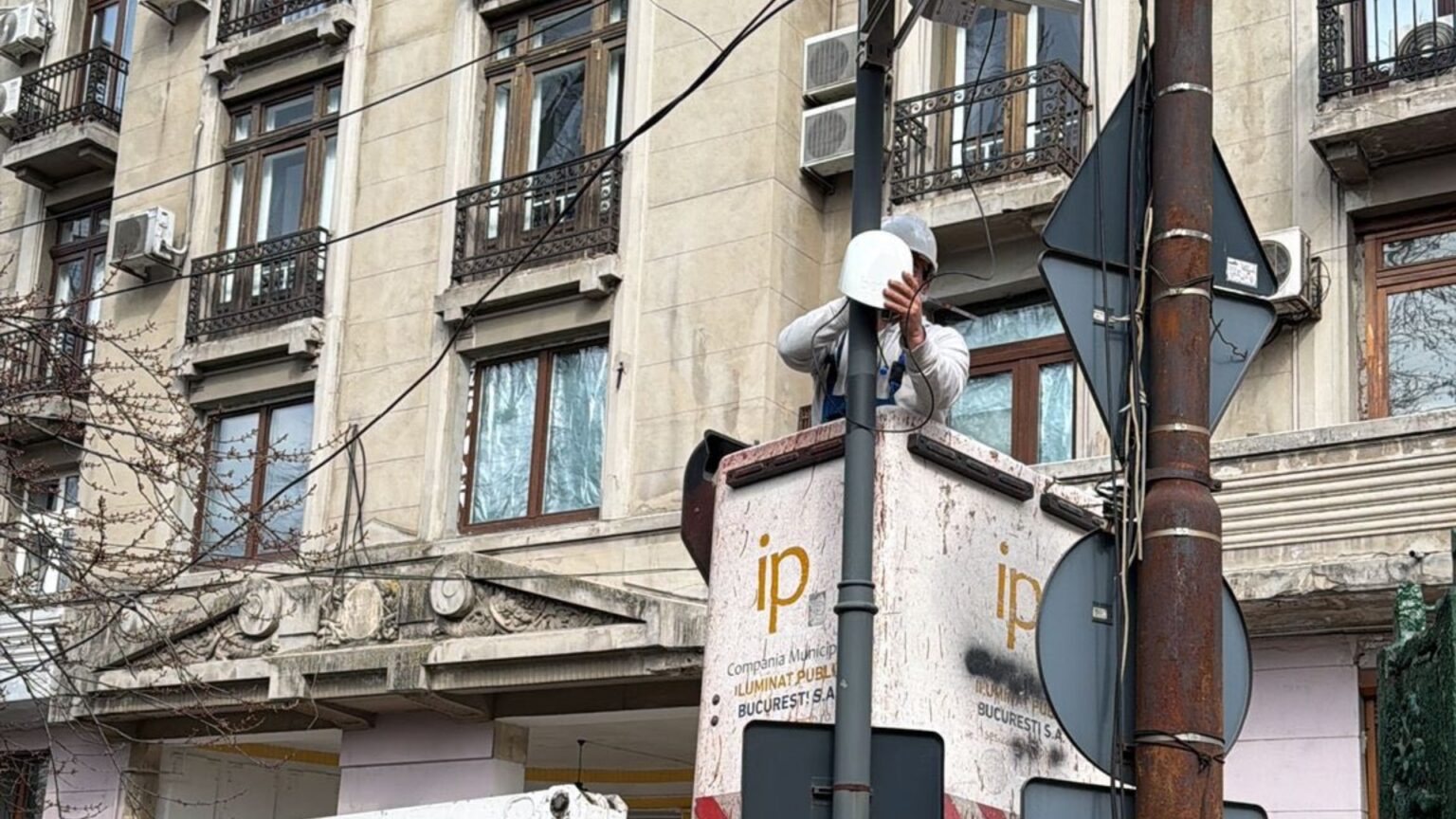 cum afla bucurestenii cat de poluat e aerul pe care l respira reteaua de monitorizare a calitatii lui din capitala are 8 senzori noi 69bc1a4355041