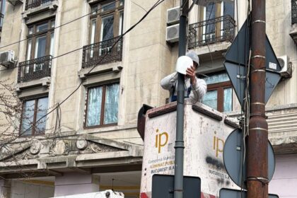 cum afla bucurestenii cat de poluat e aerul pe care l respira reteaua de monitorizare a calitatii lui din capitala are 8 senzori noi 69bc1a4355041