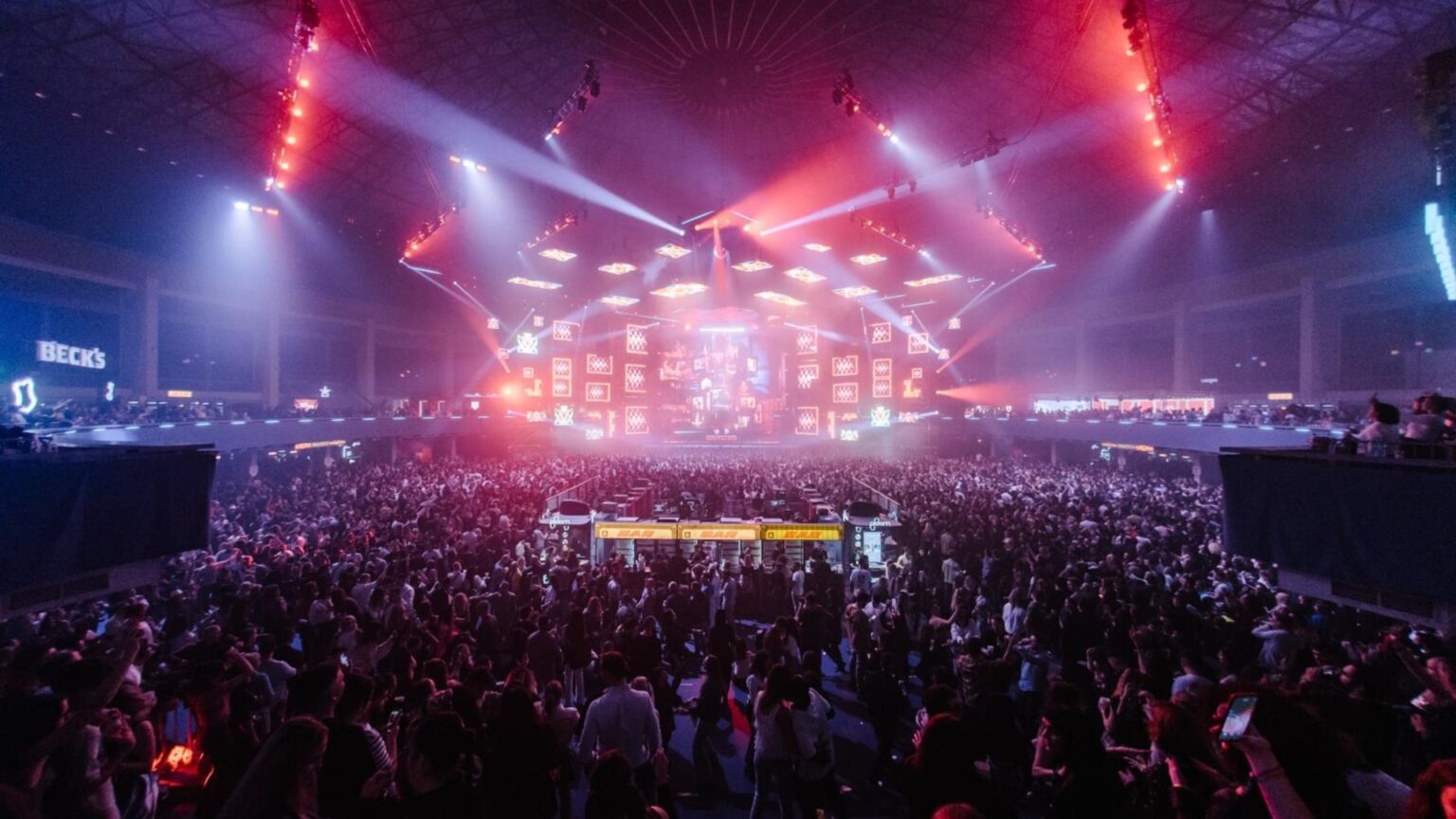 festivalul nostalgia editia de primavara flori fete sau baieti e la romexpo in perioada 6 7 martie si e cu muzica si dans pe piese din anii 90 si 2 000 69a6cdd5e6e63