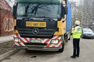 foto amenzi pentru nerespectarea restrictiilor de tonaj din bucuresti politia locala a verificat sute de masini si a dat sanctiuni de 545 000 de lei 69b3fb6457257