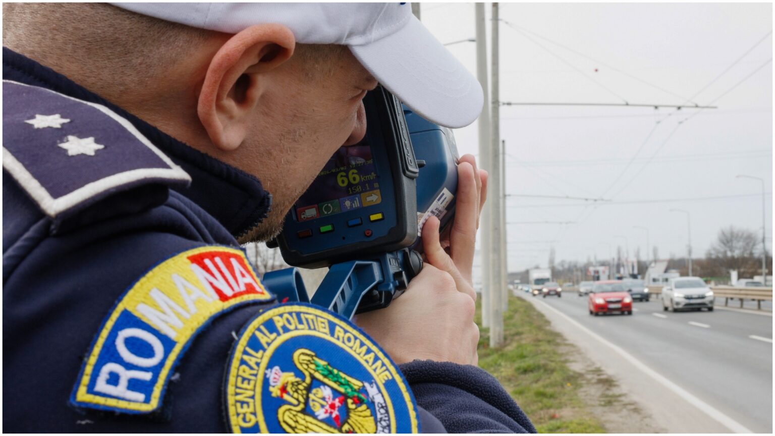 foto curse infernale la pasajul mihai bravu tineri prinsi in traficul din bucuresti cu viteze de autostrada aproape 700 de amenzi in doar 48 de ore de controale 69b7d27fa27af