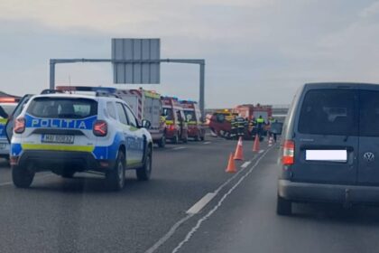 foto masina rasturnata pe autostrada a3 la 16 km de intrarea in bucuresti traficul este ingreunat spre capitala anunta centrul infotrafic 69c2343e61a34