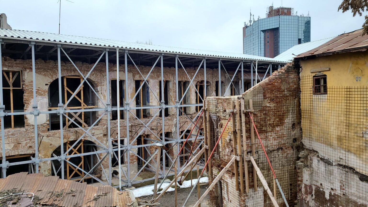 hanul solacolu in curs de receptie la terminarea santierului de punere in siguranta amccrs explica ce lucrari s au facut la monumentul istoric de pe calea mosilor 69b2e332a9b9c