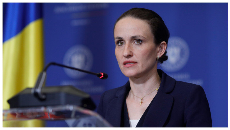 oana toiu bugetul pe 2027 responsabil va fi sa il adoptam in toamna ca sa nu mai incepem inca un an cu frana trasa pentru investitii 69be7739f1a81