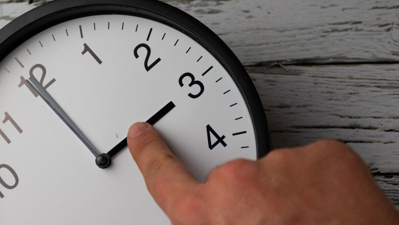 se schimba ora in martie 2026 cum se dau ceasurile si cand trece romania la programul de vara 69b101f82cc4d