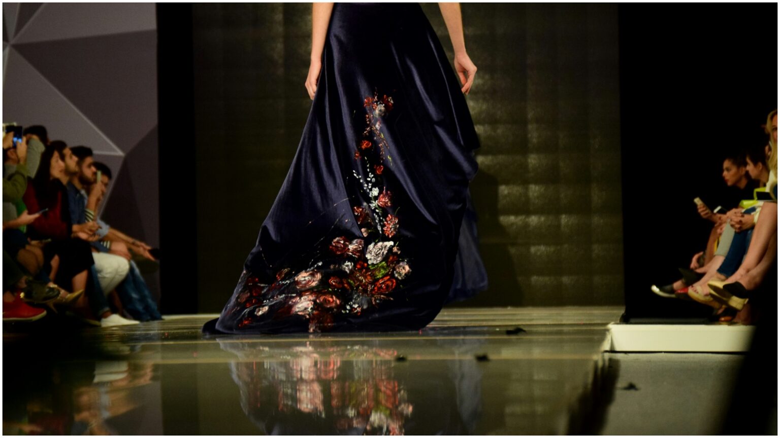 seen gala croitoreselor anonime emotionant eveniment la romexpo ce aduce in sala madgearu asociatia down plus bucuresti 69aade76eae13