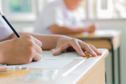 simulare bacalaureat 2026 modele de subiecte la logica structura examenului si criteriile de evaluare 69be30ed05b13