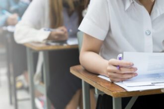 simulare bacalaureat 2026 modele de subiecte la matematica exemple pe care elevii le pot studia inainte de examen 69bced7e21e66