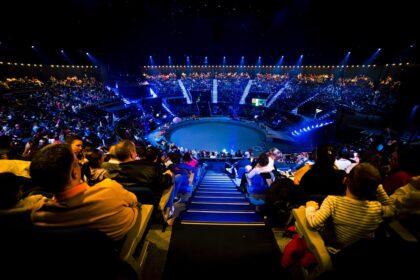 spectacol de striptease la circul metropolitan din bucuresti reactia primariei capitalei sala a fost inchiriata 69c1468f62905