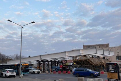 trafic restrictionat la aparatorii patriei pentru montarea tablierului metalic la viitorul pasaj in urmatoarele doua nopti patru linii stb au modificari in acelasi timp 69bd6e216a040