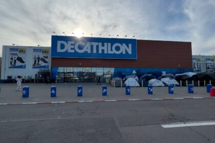 un nou magazin decathlon se deschide in bucuresti la vara va fi in mall la plaza romania pe bd timisoara 69b13e94abe6e