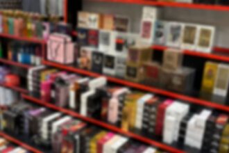 video aproape 2 milioane de lei din vanzarea de parfumuri contrafacute politistii au facut perchezitii 69a555ba97cf6