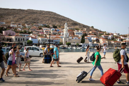 video hackerii profita de romanii care isi cumpara vacante online ce sa nu faceti daca sunteti anuntati ca sunt probleme cu rezervarea 69b4f67ccb0fc