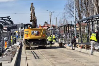 video se amenajeaza noile statii stb de pe bd expozitiei unde se schimba si sinele toate refugiile de tramvai din bucuresti vor arata ca aici 69baa202586a0