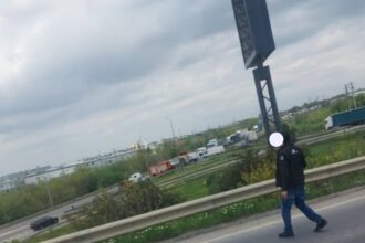 accident pe centura capitalei intre un camion si o duba centrul infotrafic circulatie oprita pe sensul de mers spre pantelimon se merge alternativ pe celalalt fir 69e8b634e0ddb
