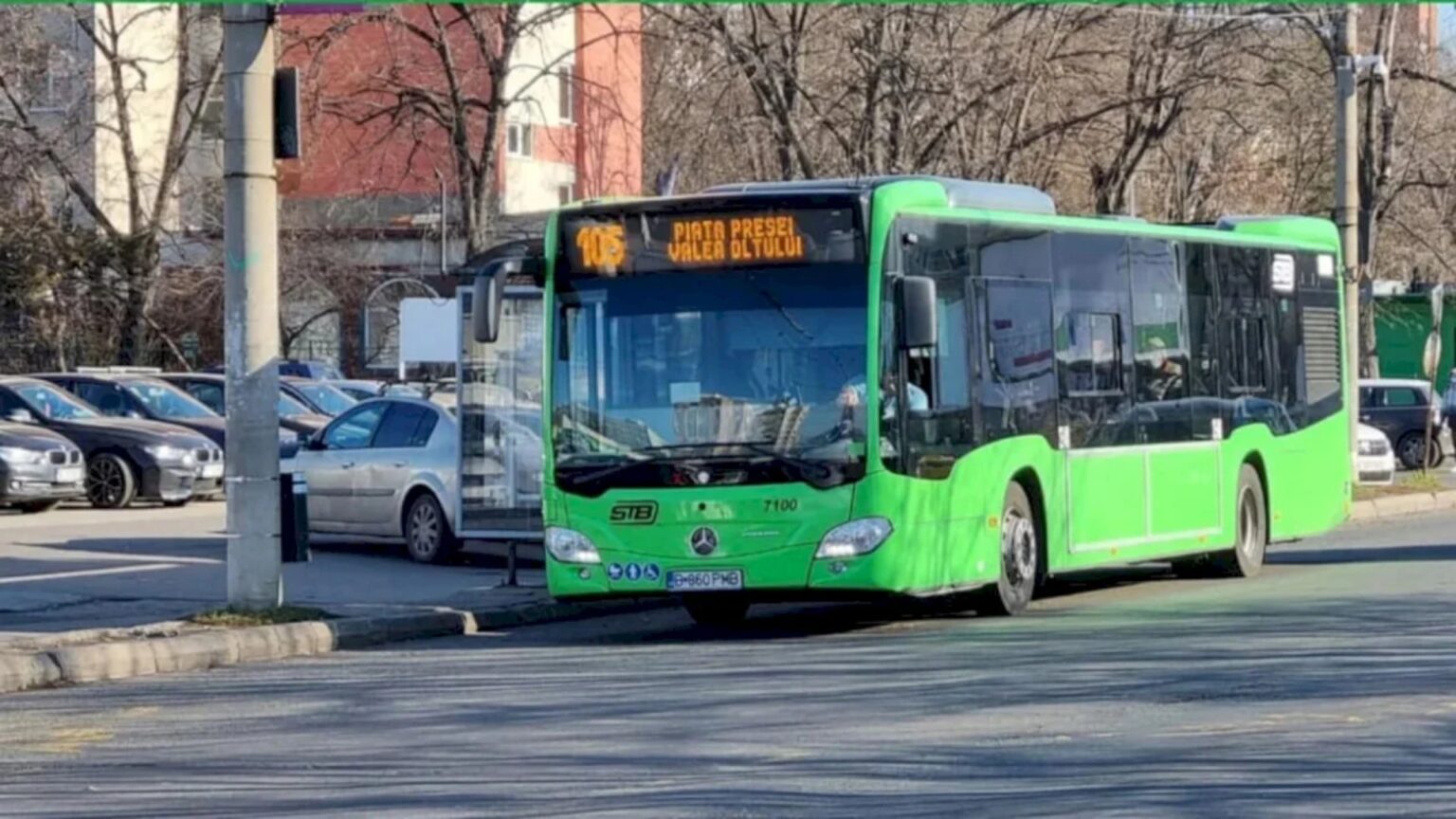 alerta avarie in reteaua de gaze pe bd gheorghe duca 4 linii stb blocate si deviate e vorba de troleibuzele 79 si autobuzele 105 182 si 282 69ce66494b55c