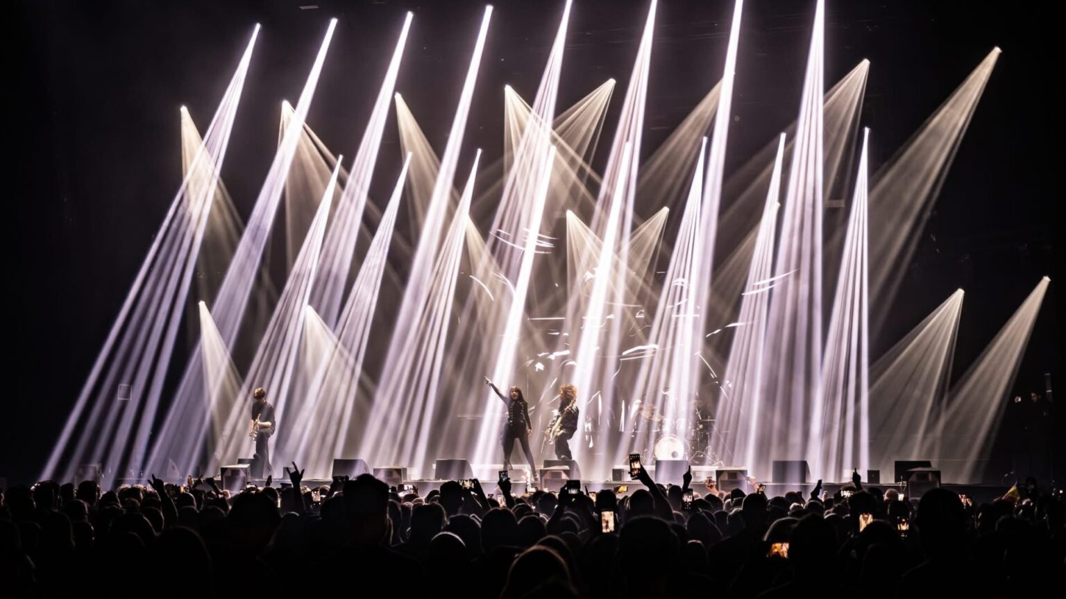 avem eurovision pre party la arenele romane in weekend alexandra capitanescu reprezentanta romaniei la editia 2026 va urca pe scena cu paula seling si monica anghel 69e0f8e271845