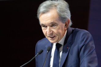 cel mai bogat om din franta avertizeaza asupra unei catastrofe globale daca razboiul din orientul mijlociu nu se termina curand 69ec476f773d6