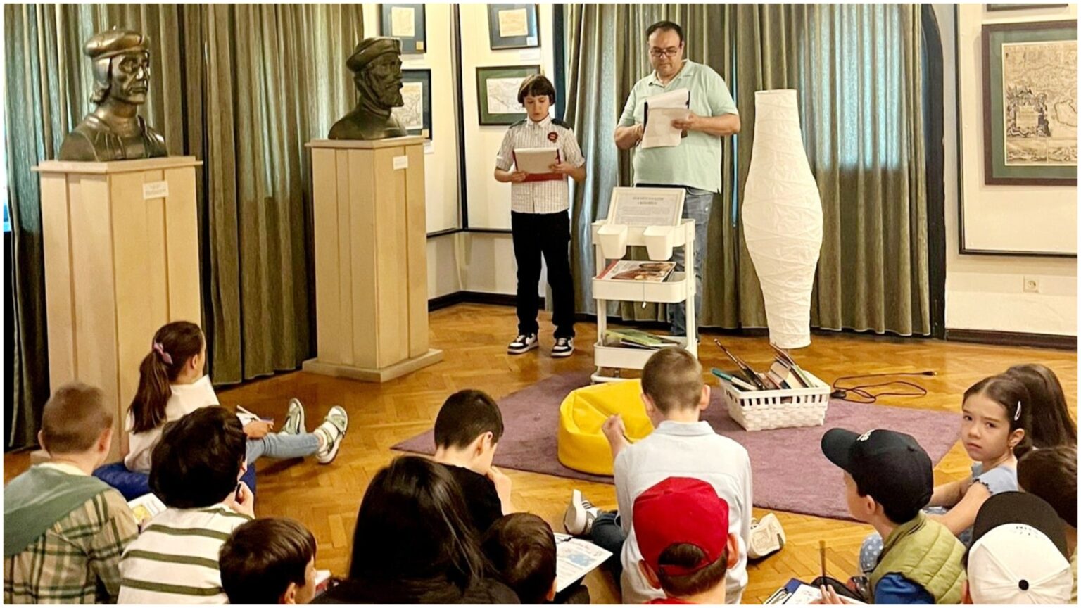 copiii devin mici urbanisti si vor construi locul ideal pentru joaca in bucuresti in weekend muzeul hartilor organizeaza atelierul despre ce face un geograf 69df8a03637cb