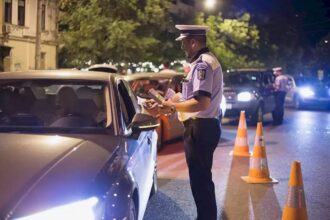 doua nopti la rand s au facut controale in traficul din bucuresti brigada rutiera a dat 56 de sanctiuni in valoare de 40 000 lei 69ee183dd7707