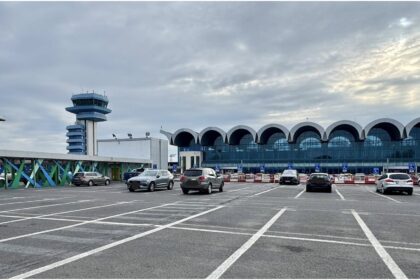 foto se modernizeaza parcarea supraetajata din fata terminalului sosiri de la aeroportul otopeni zona de preluare pentru ride sharing se muta la plecari 69e9eb7d9fae0