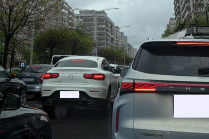 foto trafic infernal pe bulevardul iuliu maniu in aceasta seara se circula bara la bara pe sensul spre a1 69f36a04ce5db