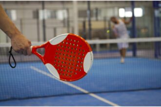 harta unei distractii sportive in mare trend la noi in bucuresti padle tennis unde gasesti cele mai bune terenuri de padel din oras 69ed7de08ec2f