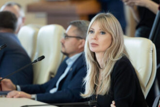news alert senatoarea psd victoria stoiciu a demisionat din partid nu voi gira niciodata normalizarea fascismului grindeanu e democratie 69f08228e58a7