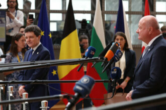 nicusor dan intrevedere cu cancelarul austriei christian stocker este important sa gasim solutii comune pentru crizele globale 69f1a2706f207