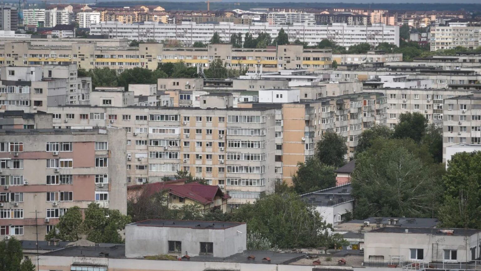 raspunsul termoenergetica pentru un bucurestean dintr un bloc unde s a dardait cumplit in ianuarie din cauza mega avariei de la cet sud cand recupereaza din bani 69ce4a1d24b01