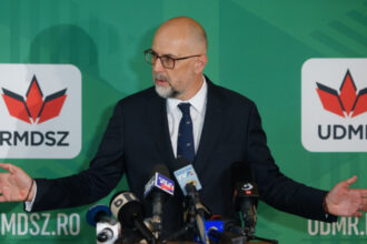 rezultate alegeri ungaria 2026 kelemen hunor felicita tisza si pe peter magyar pentru victorie 69dcb4a11d56c
