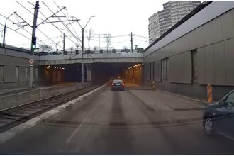 video atentie sporita la drum in pasajul lujerului unde se lucreaza asfaltul a fost decopertat aproape in intregime 69ce6643828ae