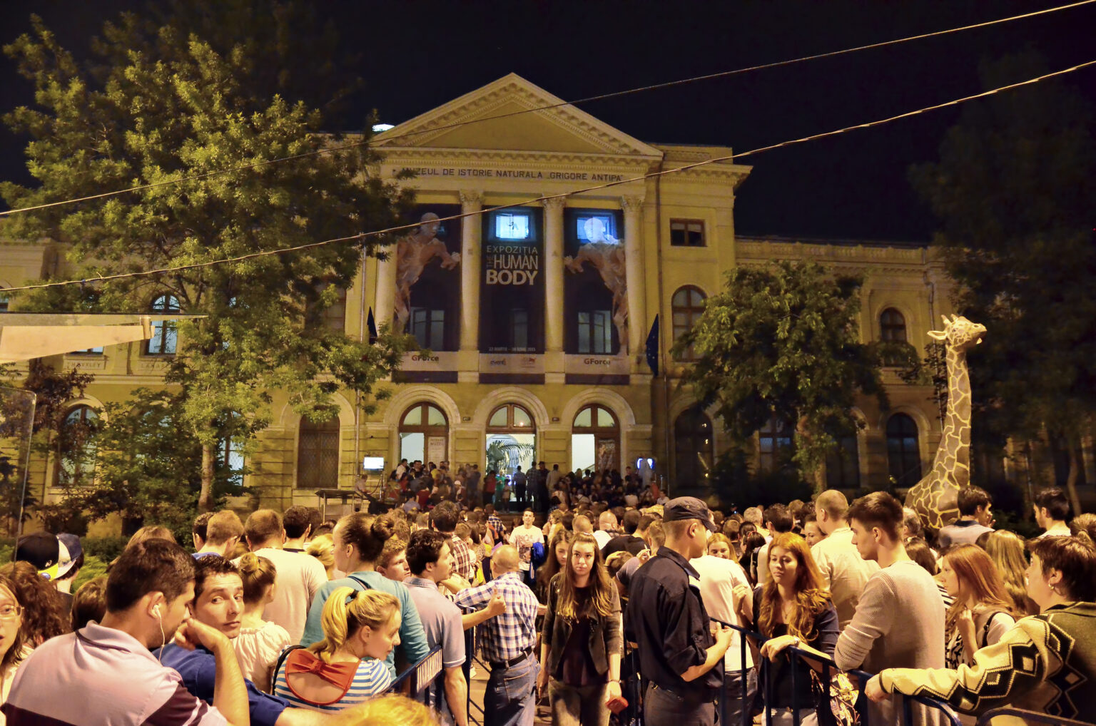 noaptea muzeelor 2026 bucuresti ghidul secret 41 de institutii participante si mancare facuta domol intr un bordei deschis 16 ore 6a0bb1e6c650c