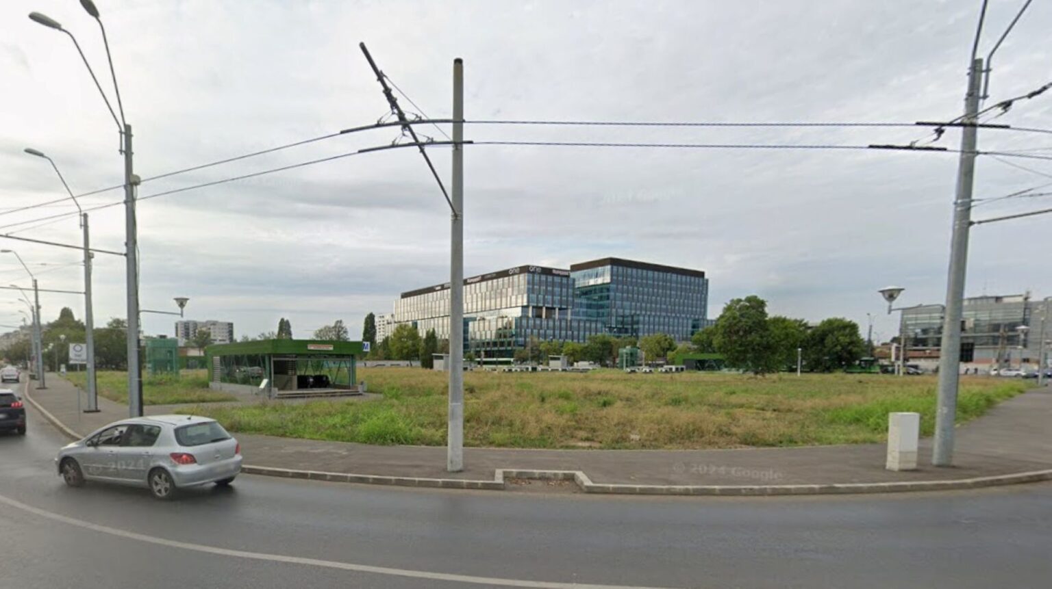 pmb vrea sa puna gazon si copaci pe terenurile de care n a mai fost nevoie la extinderea magistralei de metrou m5 sunt 2 hectare de camp pe la academia militara 6a01cc12005e4
