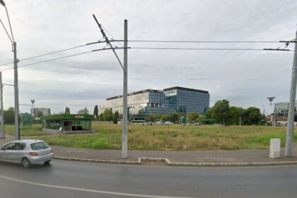 pmb vrea sa puna gazon si copaci pe terenurile de care n a mai fost nevoie la extinderea magistralei de metrou m5 sunt 2 hectare de camp pe la academia militara 6a01cc12005e4