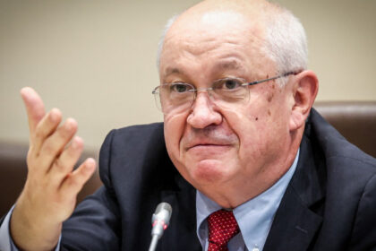premierul r moldova reactie la demiterea lui ilie bolojan alexandru munteanu suntem siguri ca urmatorul guvern va fi proeuropean 69fc7bd04f3a5
