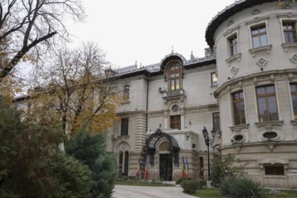 receptia de la palatul cotroceni de ziua europei anulata din cauza crizei politice presedintele nicusor dan incepe negocierile cu partidele pentru un nou guvern 69fb023306fd6